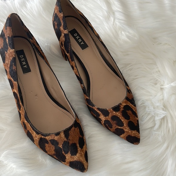 DKNY chunky heel pumps - Picture 2 of 4